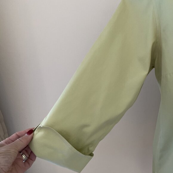 Vintage Talbots Wrinkle Resistant Button Down Blouse Size 8 Sage Green Luxury - Picture 3 of 12